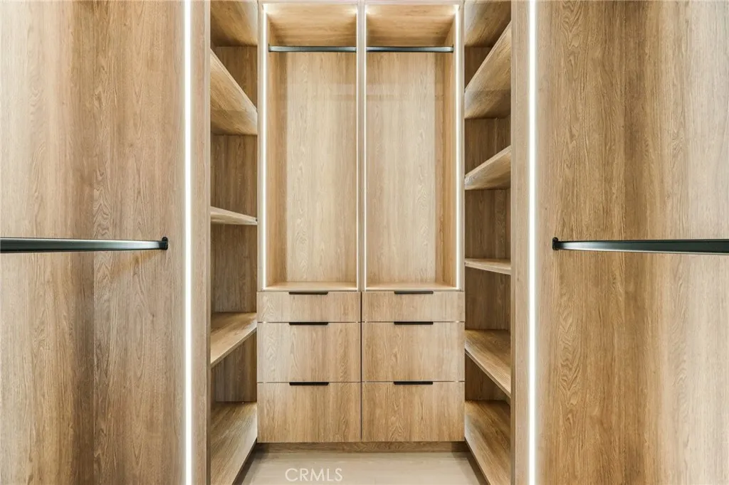 8006 Lloyd Avenue, North Hollywood, California 91605 home-pic-13